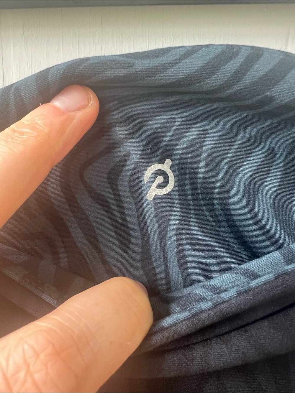 Peloton Cadent High-Rise Reversible Printed Legging (size M) - Picture 9 of 14
